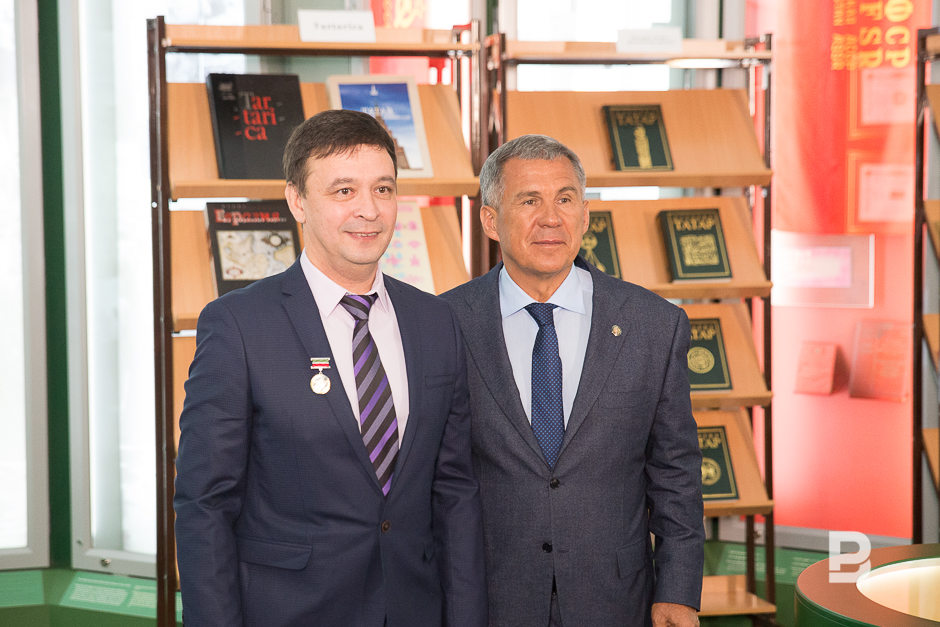 B085d08d347e4dbb9ddd3bf2e9ec6075a0ef703c