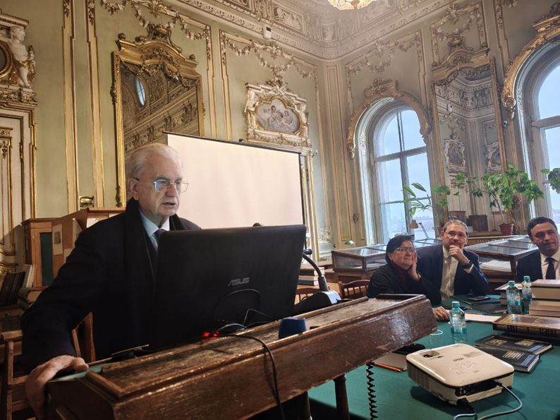 Ecf0e682d660bc1c4b22c2b9bac815f8664a775c